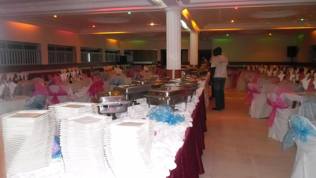 Afrique Hotel Douala Airport Luaran gambar