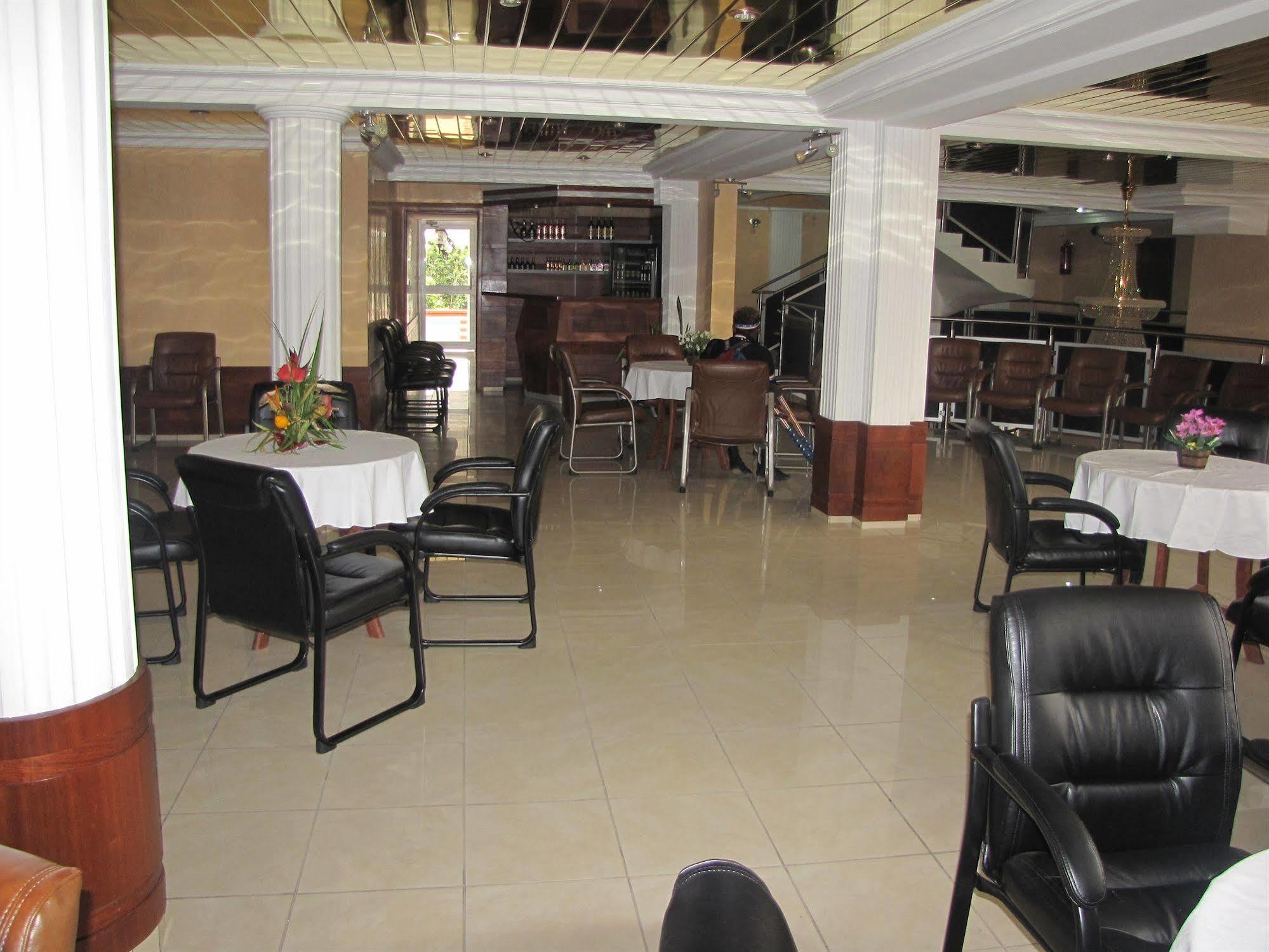 Afrique Hotel Douala Airport Luaran gambar
